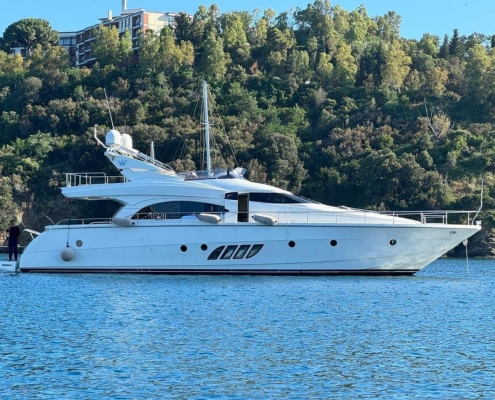 Dominator 680 for sale Italy