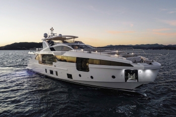 Azimut Grande 32M (2019)
