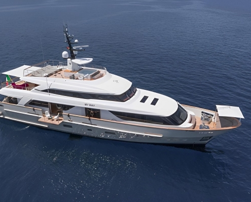 Sanlorenzo SD112 for sale Italian Riviera