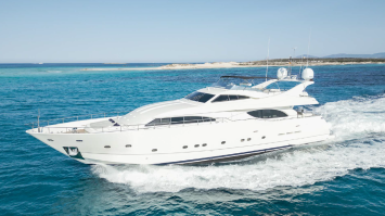 Ferretti Custom Line 94 YOLO TOO